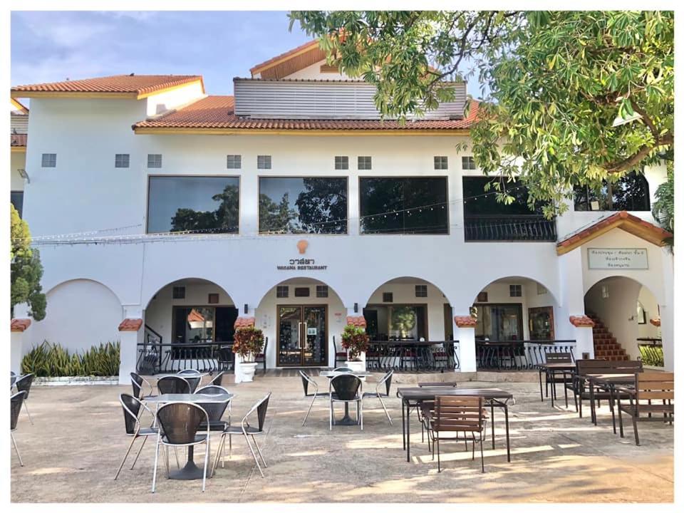Dad D Resort By Lopburi Inn Resort Exterior foto
