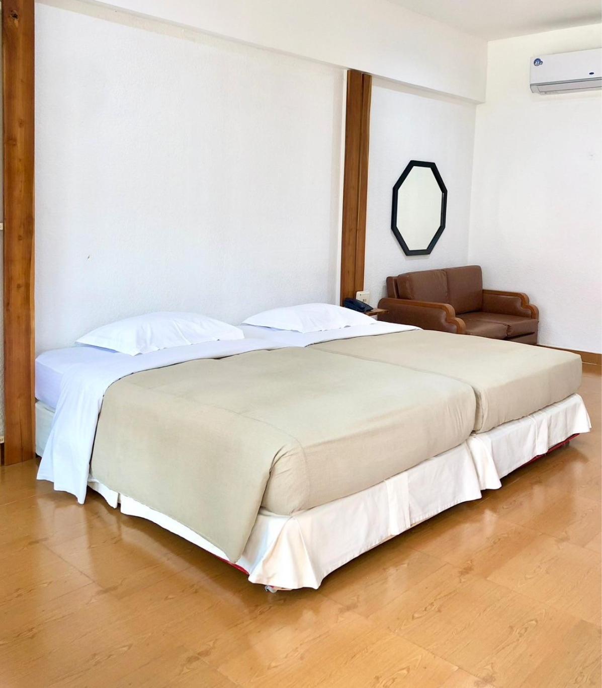 Dad D Resort By Lopburi Inn Resort Exterior foto