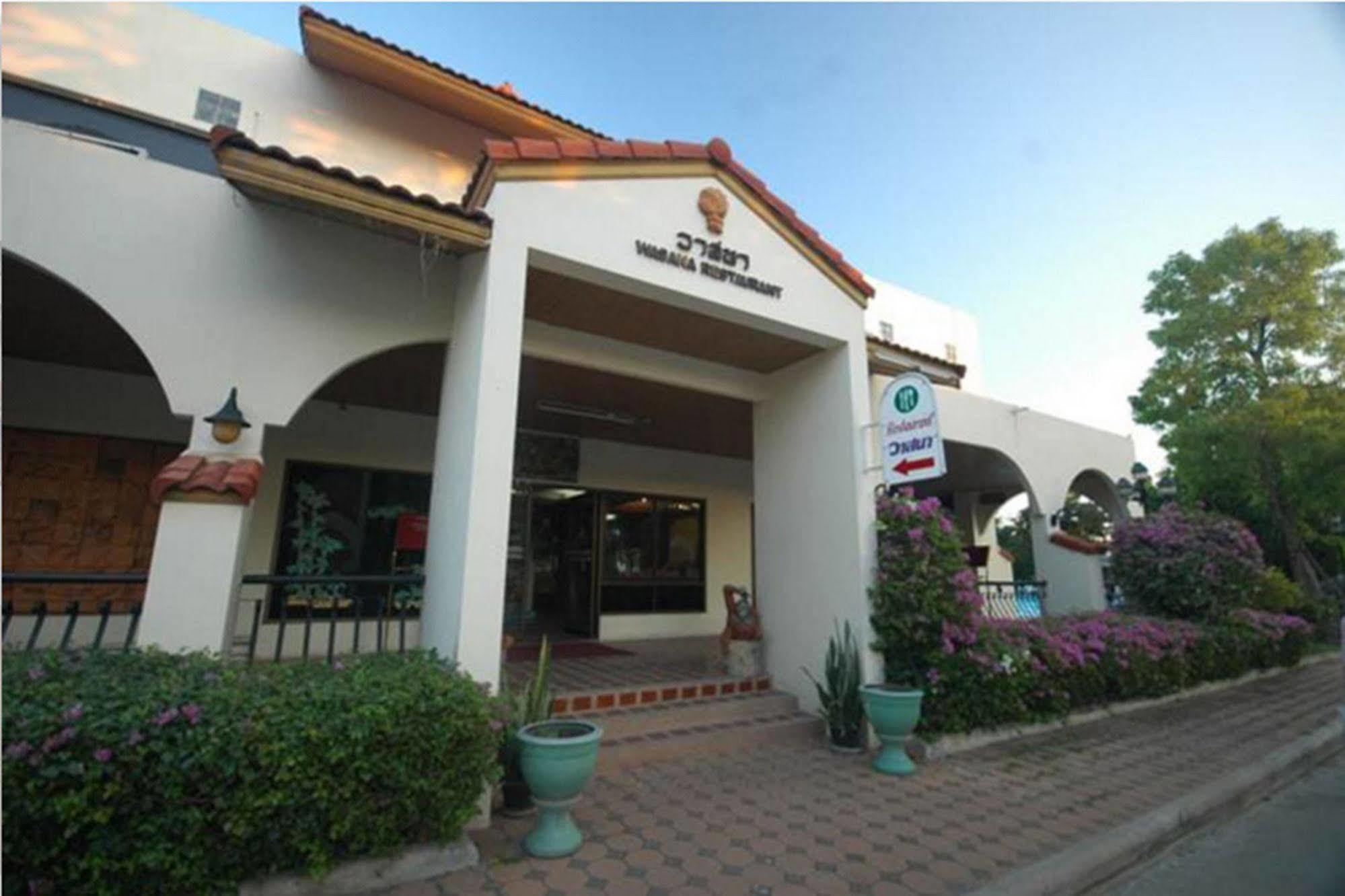 Dad D Resort By Lopburi Inn Resort Exterior foto